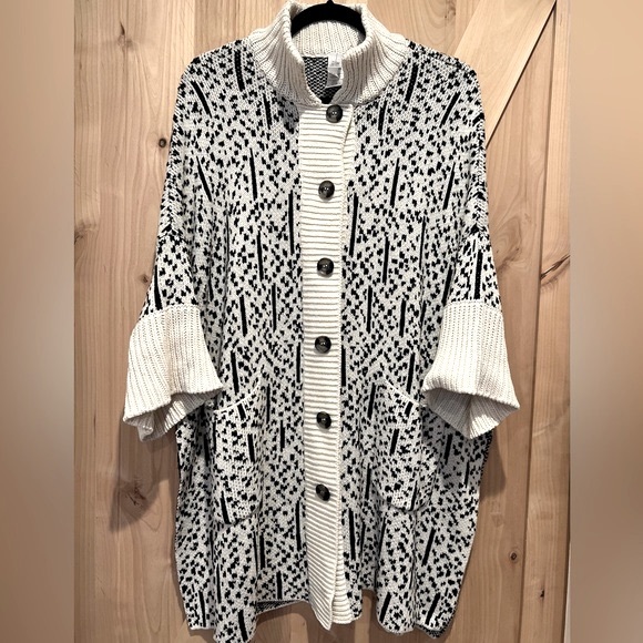 Marla Wynne Knit Sweater/Poncho-NWOT - Picture 5 of 10